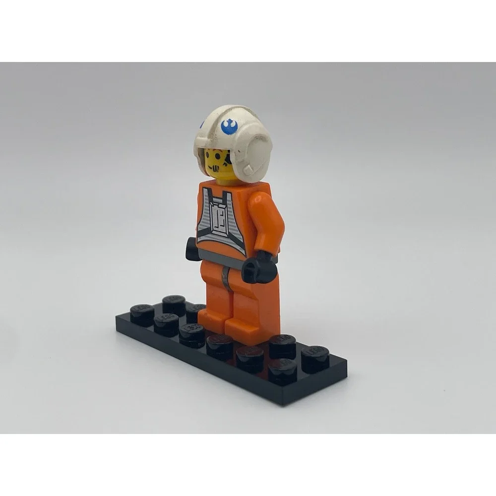 LEGO Star Wars Luke Skywalker X-Wing Pilot Minifigure Orange Flight Suit sw0090